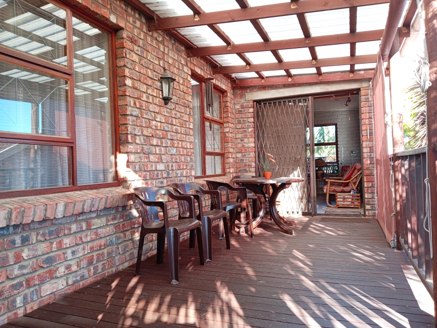3 Bedroom Property for Sale in Strelitzia Park Eastern Cape